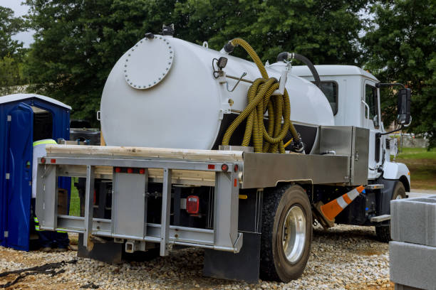Best Portable restroom trailer rental  in Hopewell, NJ